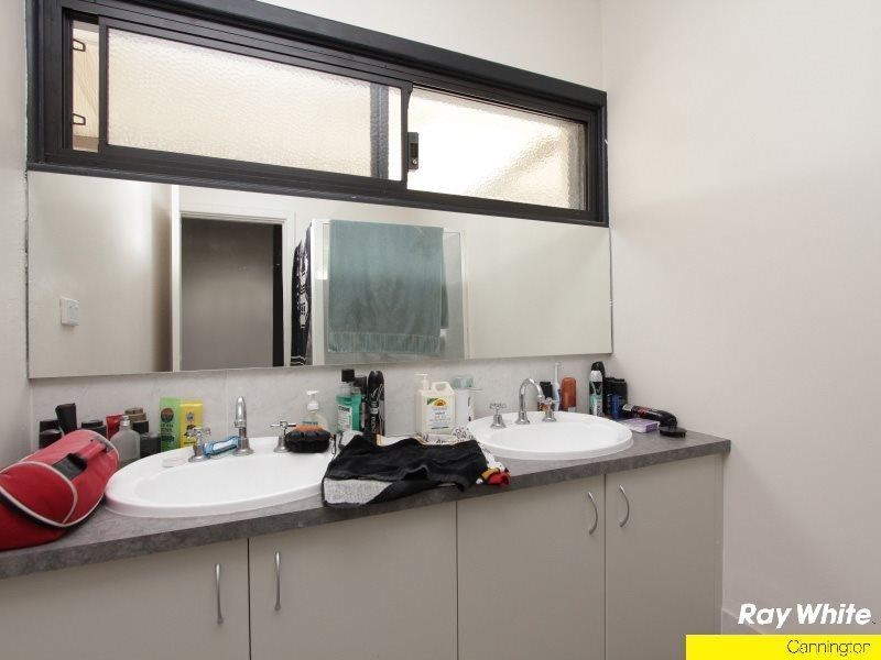 42 Thomas Street, Queens Park WA 6107