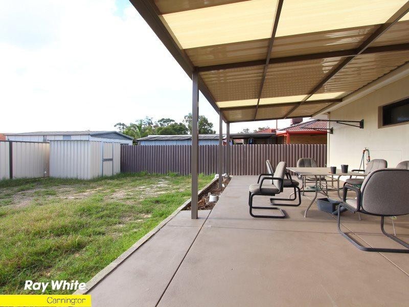 42 Thomas Street, Queens Park WA 6107