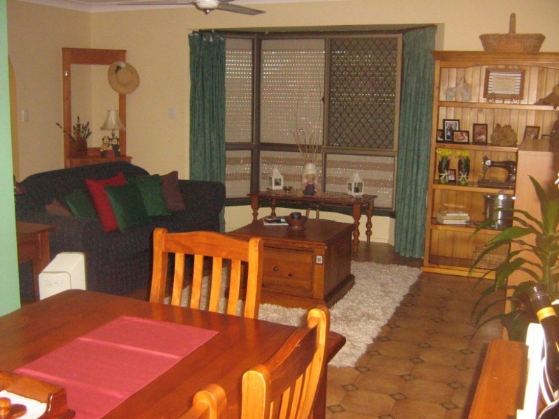 17 Churchill Street, Capalaba QLD 4157