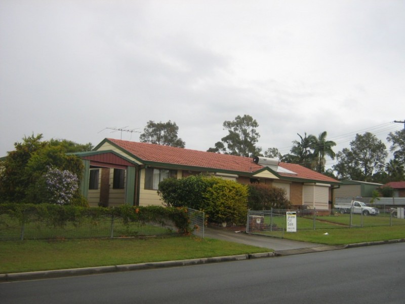 17 Churchill Street, Capalaba QLD 4157