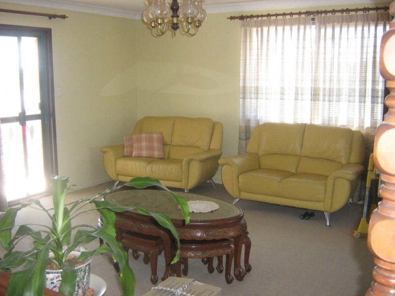 27 Jacaranda Drive, Capalaba QLD 4157