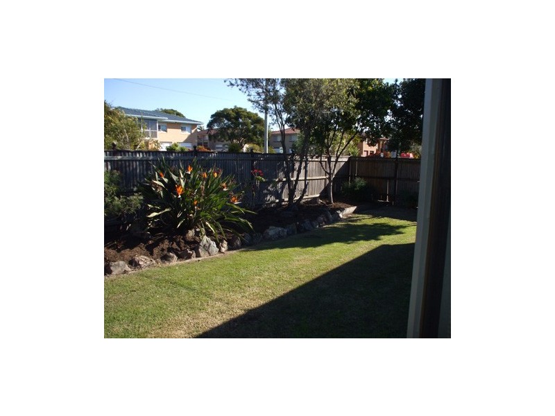 490 Old Cleveland Rd East, Birkdale QLD 4159