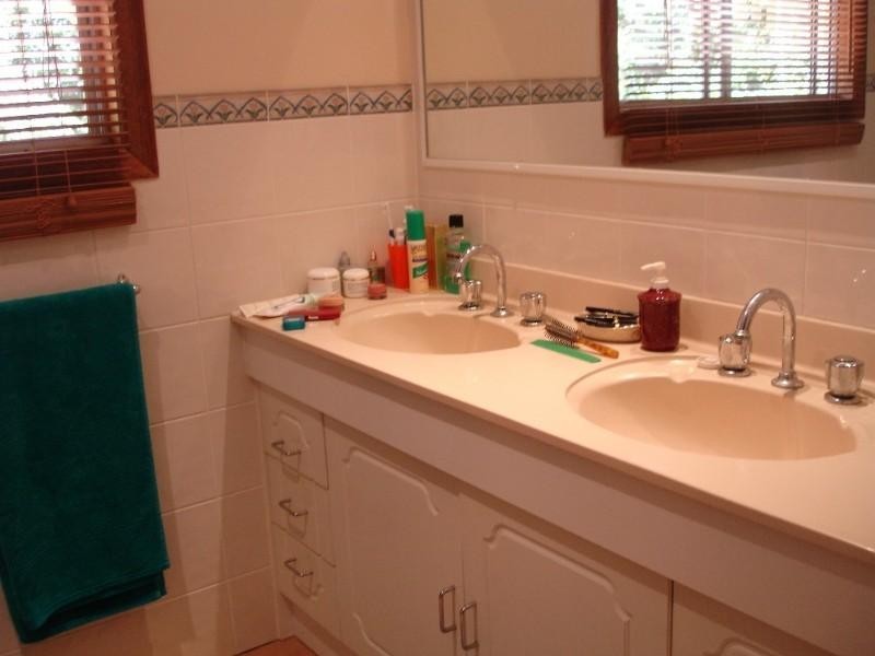 27 Willowie Crescent, Capalaba QLD 4157