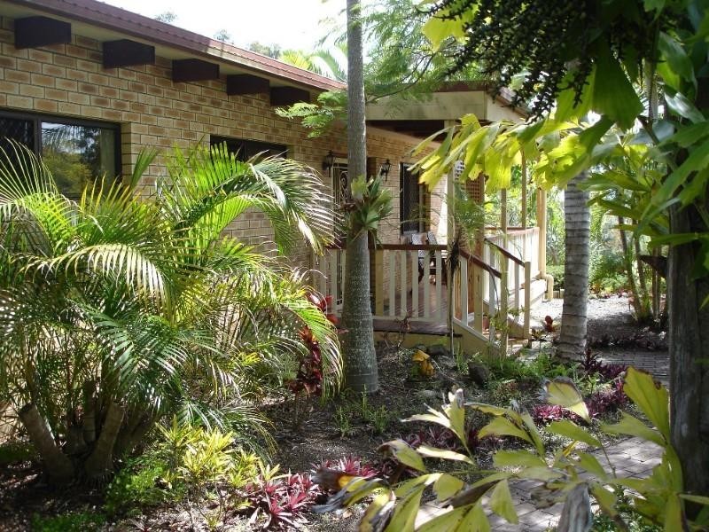 27 Willowie Crescent, Capalaba QLD 4157