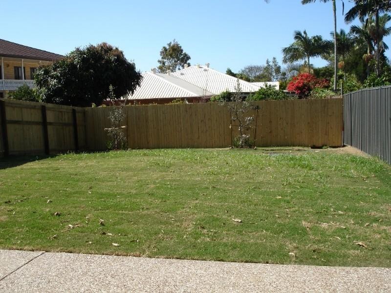 1&2/34 Birdwood Road, Birkdale QLD 4159