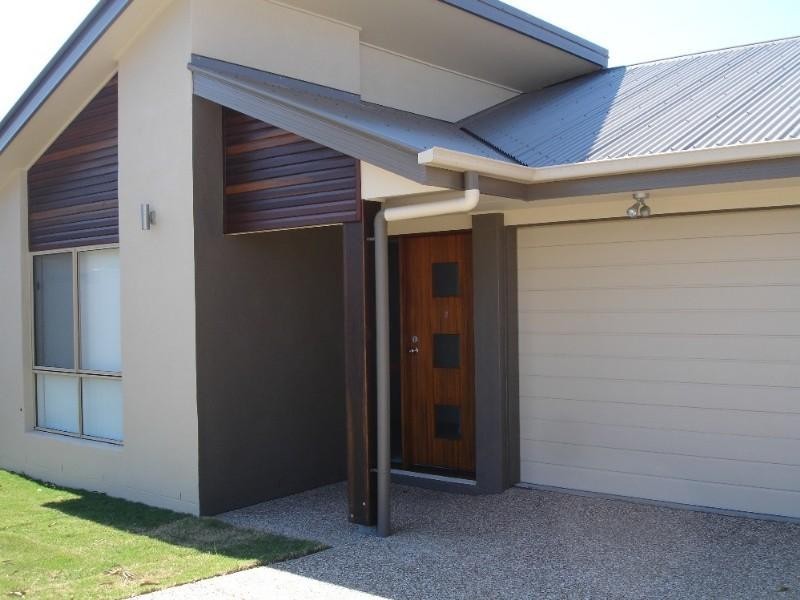 1&2/34 Birdwood Road, Birkdale QLD 4159