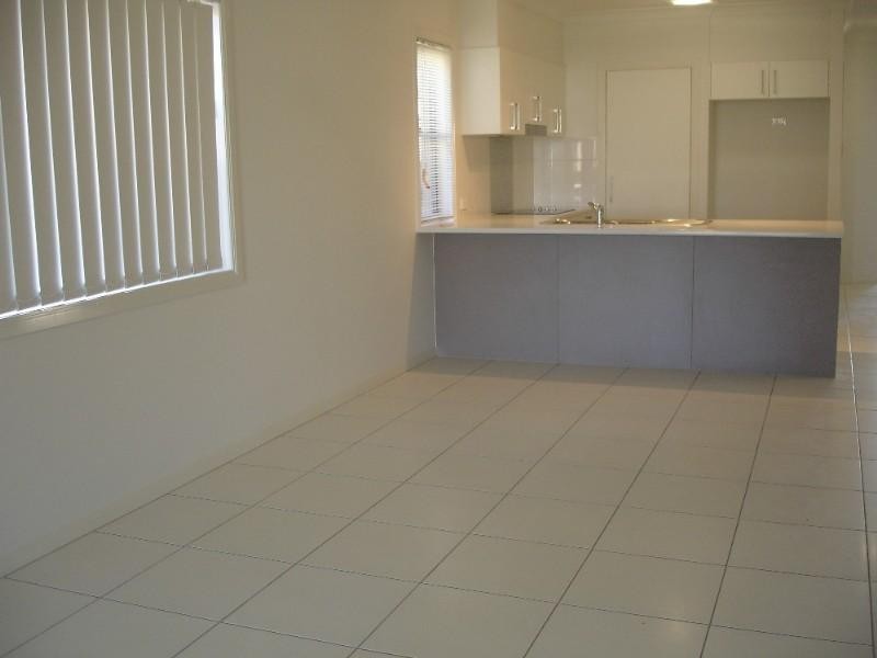 1&2/34 Birdwood Road, Birkdale QLD 4159