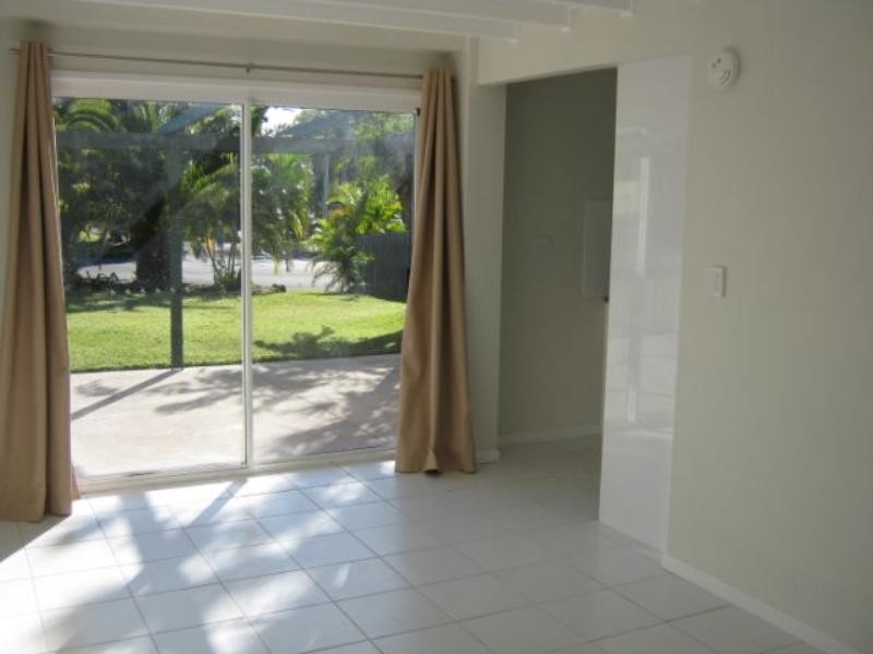2 Castlereagh Street, Capalaba QLD 4157