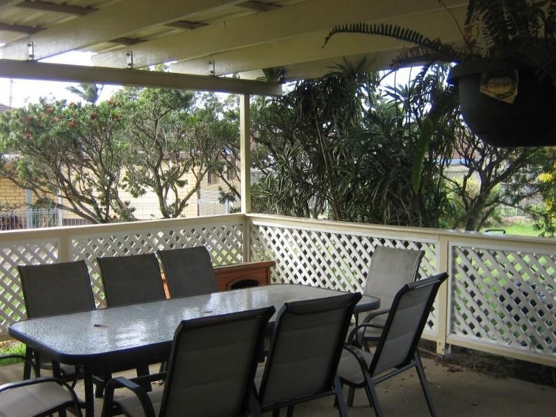 5 Warwick Street, Birkdale QLD 4159