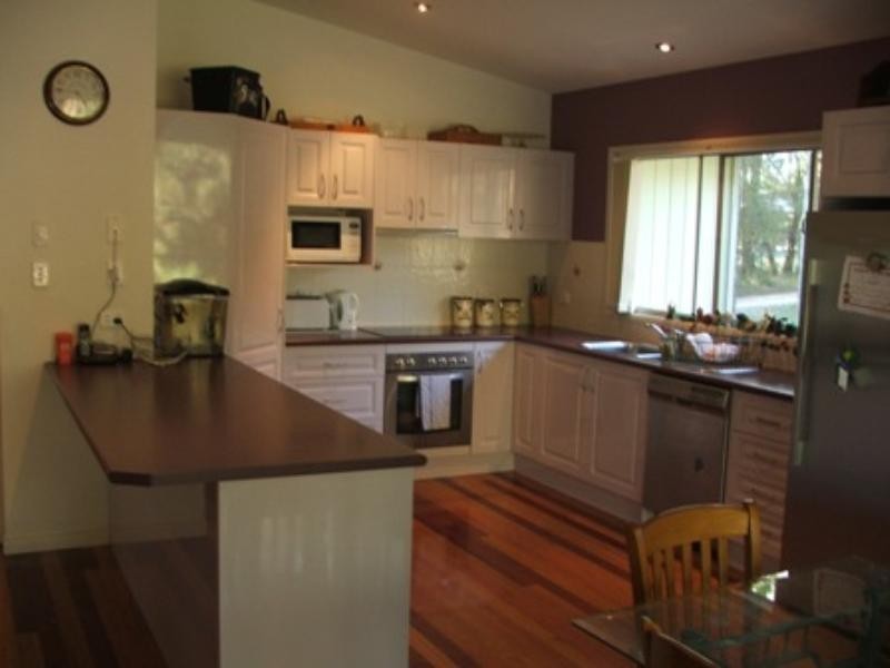 2 President Terrace, Macleay Island QLD 4184