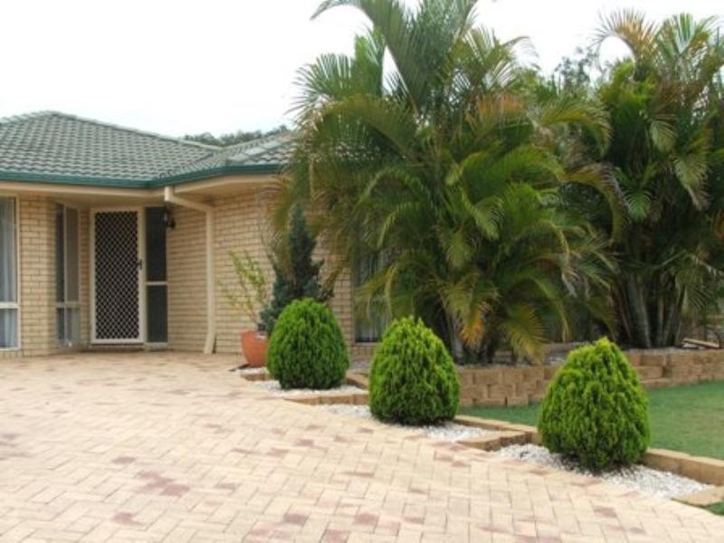 34 Mountain View Crescent, Mount Warren Park QLD 4207