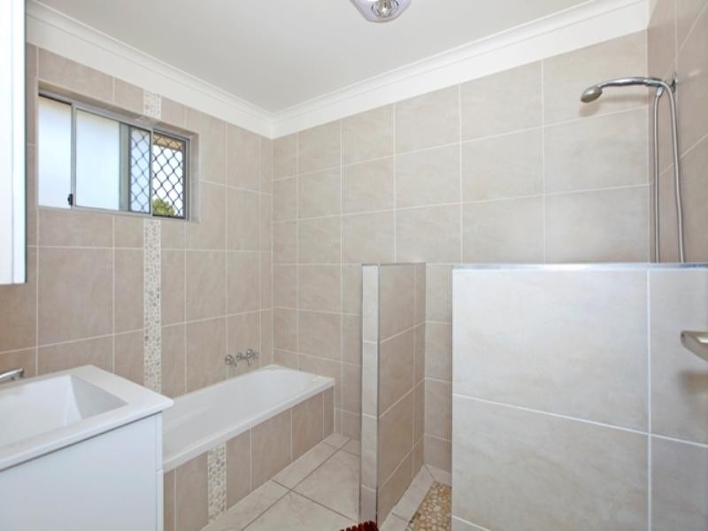 2 Sylvie Street, Thornlands QLD 4164