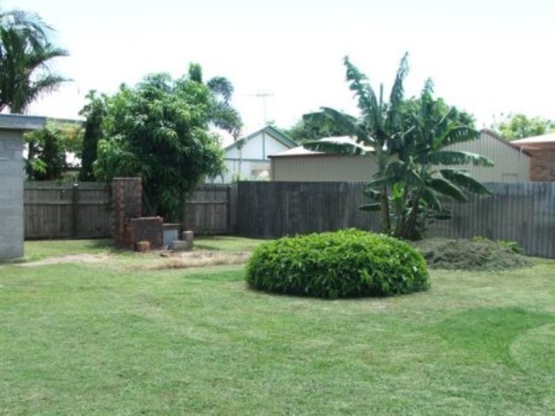 110 Randall Road, Wynnum West QLD 4178