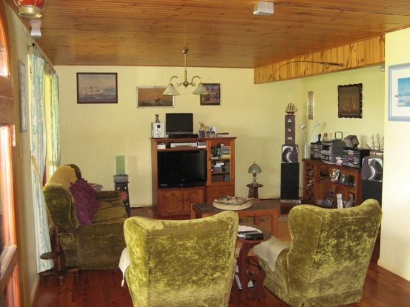 67 Beelong Street, Macleay Island QLD 4184