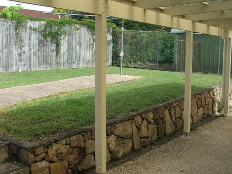 12 Pigeon Court, Birkdale QLD 4159