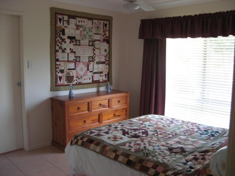 4 Horizon Place, Redland Bay QLD 4165