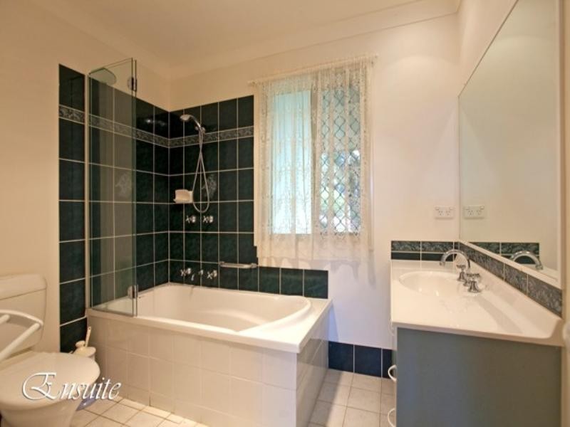 10 Mathison Court, Redland Bay QLD 4165