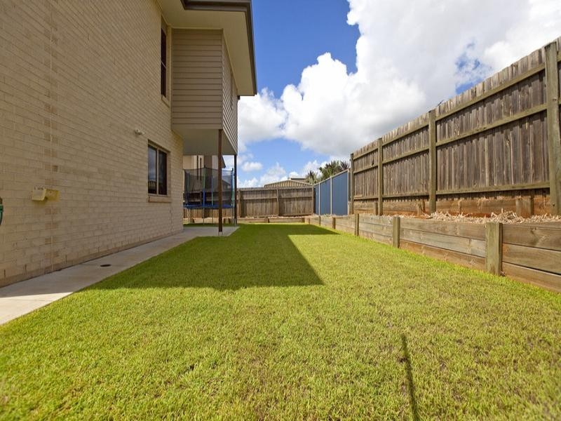 34 Huntly Place, Redland Bay QLD 4165