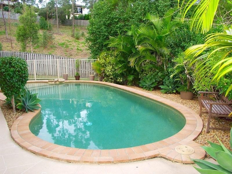 9 Atoli Rise, Pacific Pines QLD 4211