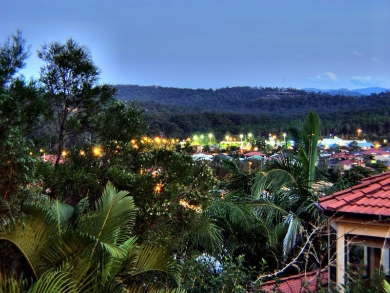 9 Atoli Rise, Pacific Pines QLD 4211