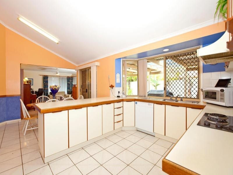 12 RIVERTON Drive, Wellington Point QLD 4160