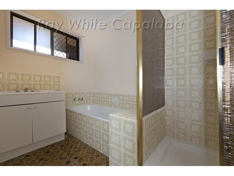 2 Bittern Street, Birkdale QLD 4159