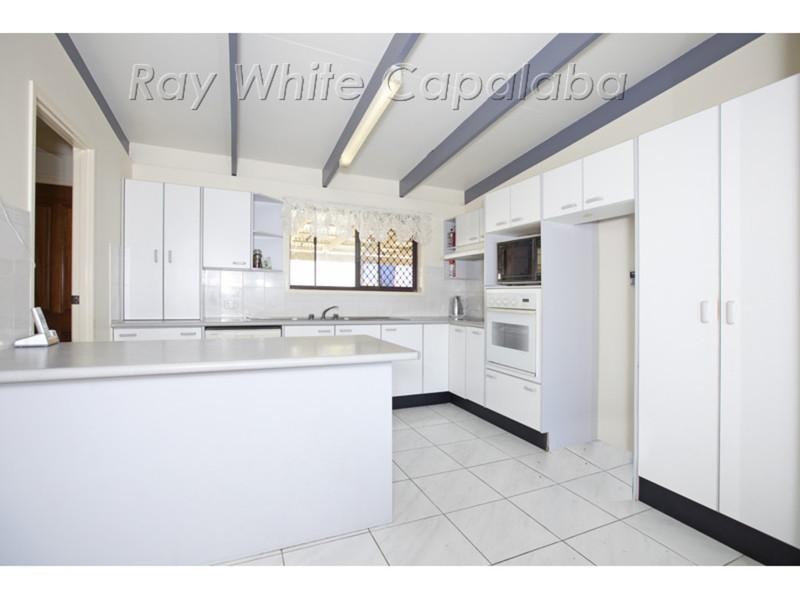 12 Pigeon Court, Birkdale QLD 4159