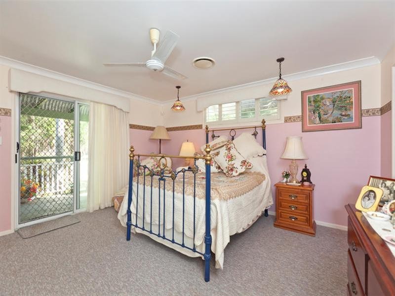 9 Double Jump Road, Redland Bay QLD 4165