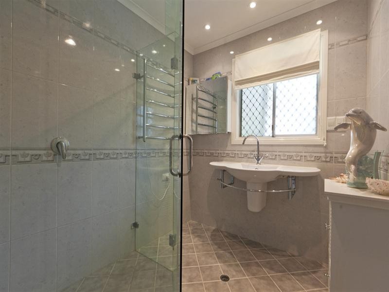 8 Endeavour Street, Capalaba QLD 4157