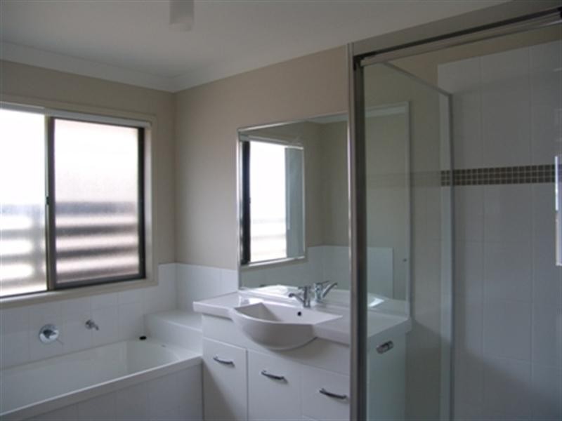 170 Barrack Road, Cannon Hill QLD 4170