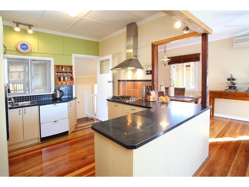 135 Gallipoli Road, Carina Heights QLD 4152