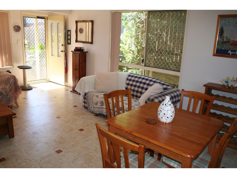 27 Daniells, Carina QLD 4152