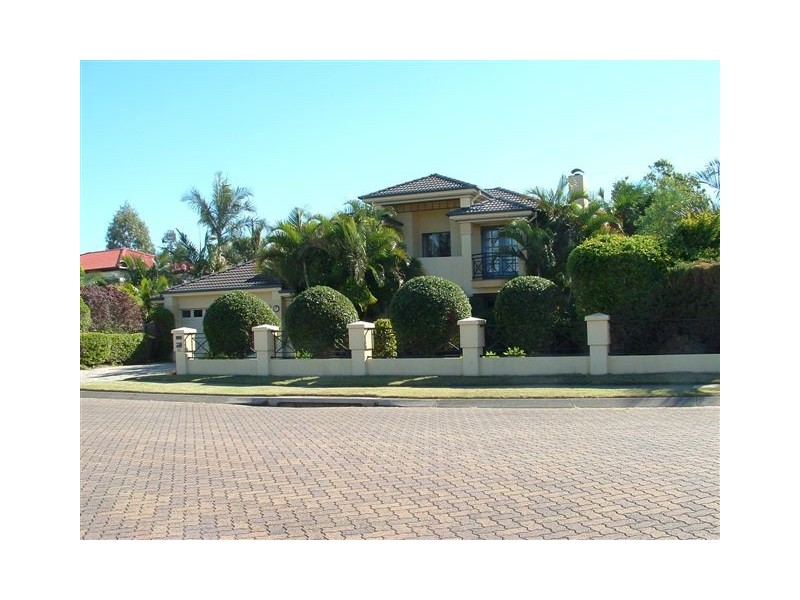 54 Amersham Crescent, Carindale QLD 4152