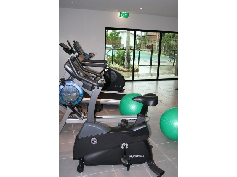 1b Surbiton Court, Carindale QLD 4152