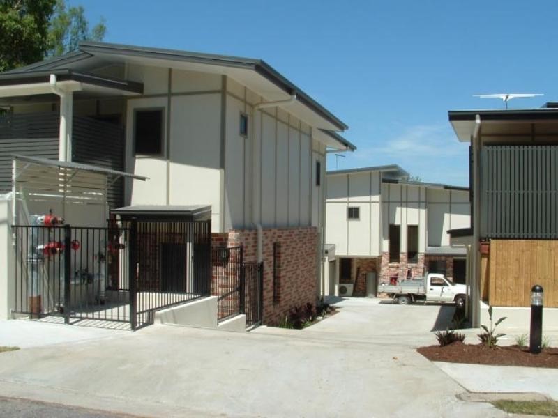 10/51-55 Daniells Street, Carina QLD 4152