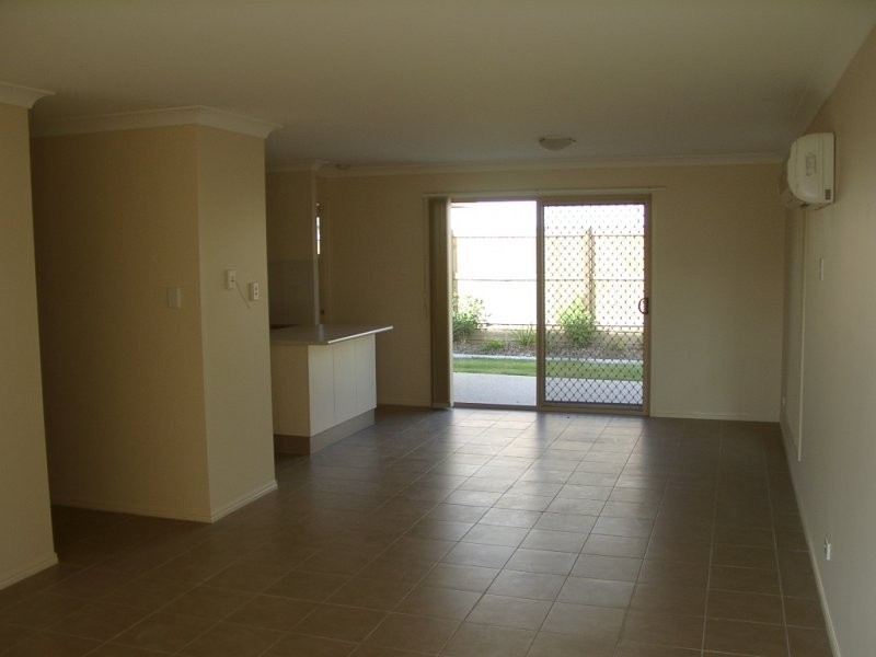 1/7 Johnston Street, Carina QLD 4152