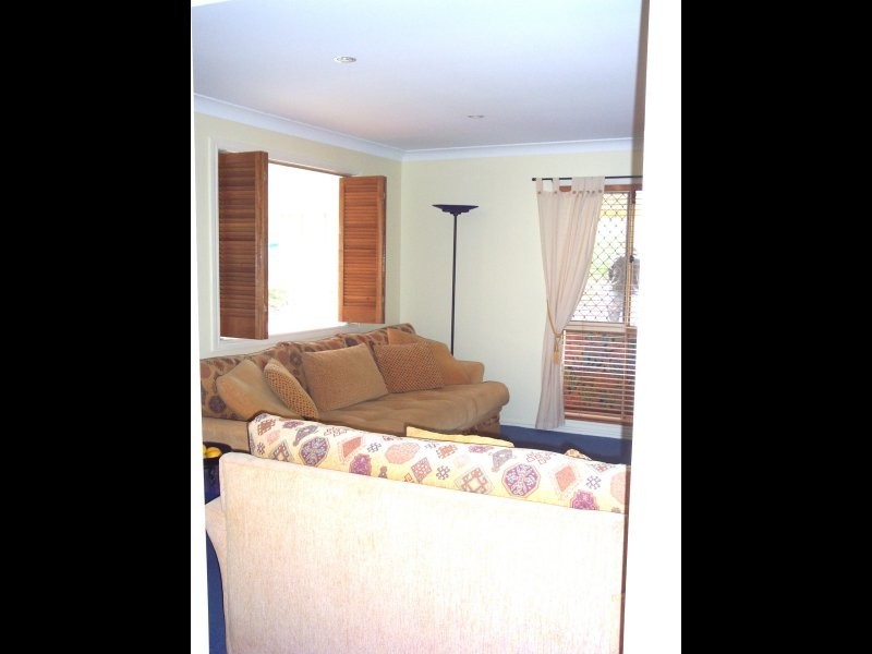 13 Raphael Place, Mackenzie QLD 4156