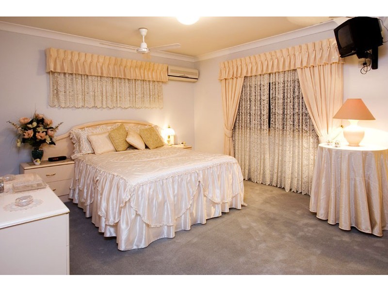 14 Raymore Court, Carindale QLD 4152