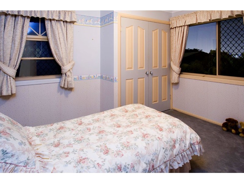 14 Raymore Court, Carindale QLD 4152