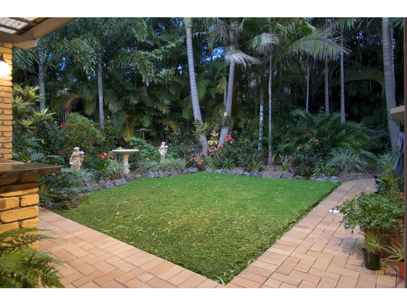 14 Raymore Court, Carindale QLD 4152