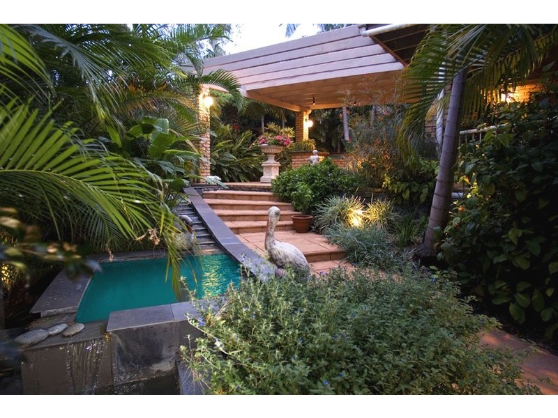14 Raymore Court, Carindale QLD 4152