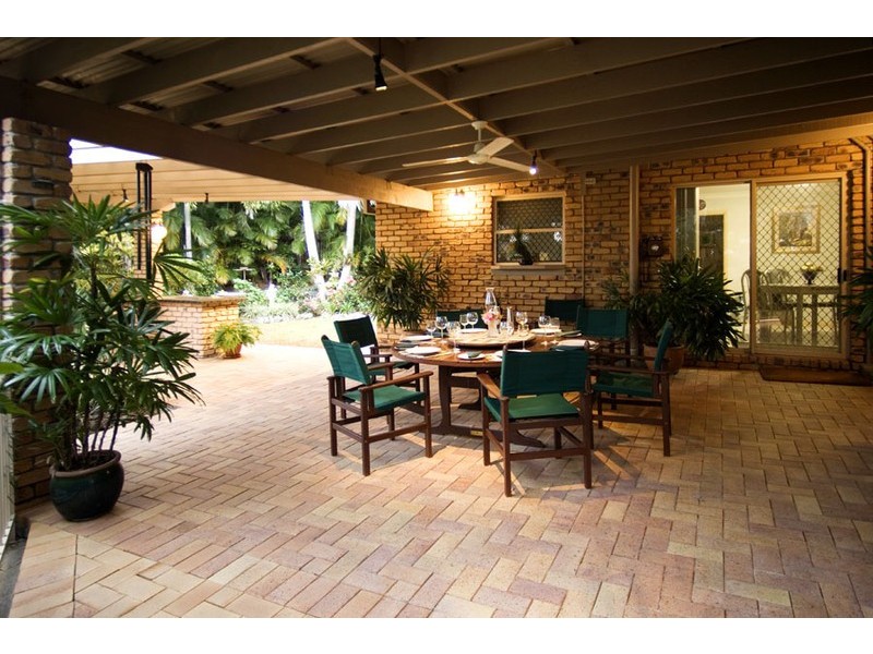 14 Raymore Court, Carindale QLD 4152