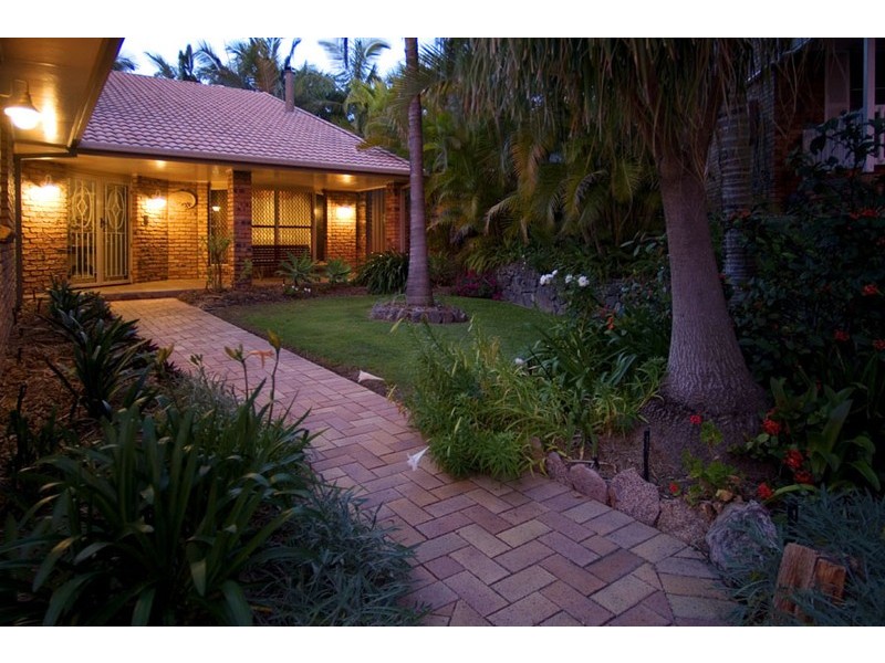 14 Raymore Court, Carindale QLD 4152