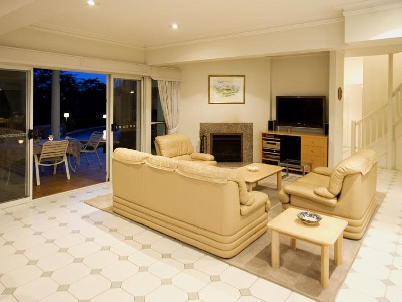 4 Haslam Court, Carindale QLD 4152