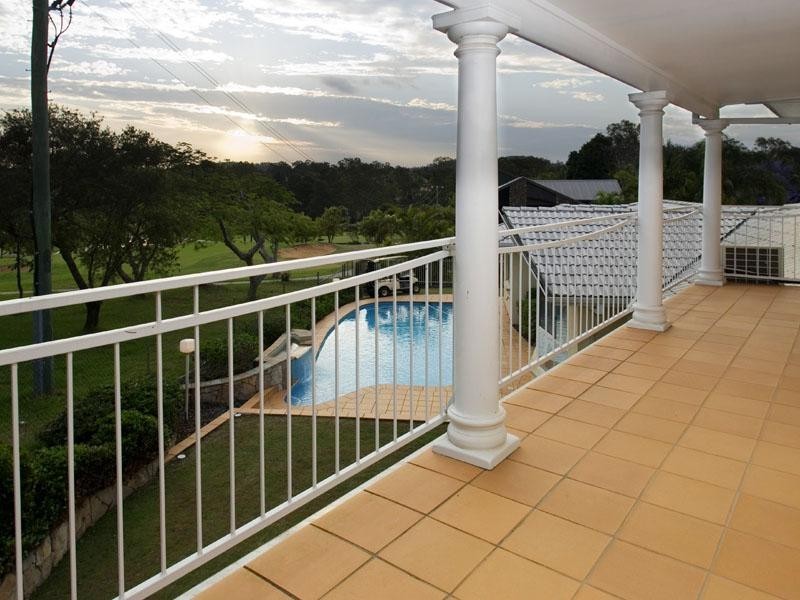 4 Haslam Court, Carindale QLD 4152