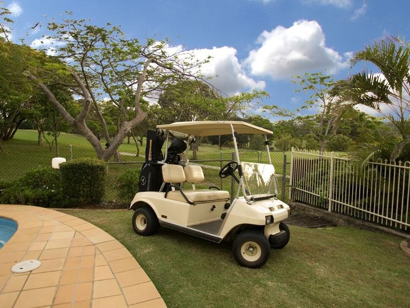 4 Haslam Court, Carindale QLD 4152