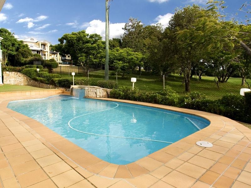 4 Haslam Court, Carindale QLD 4152