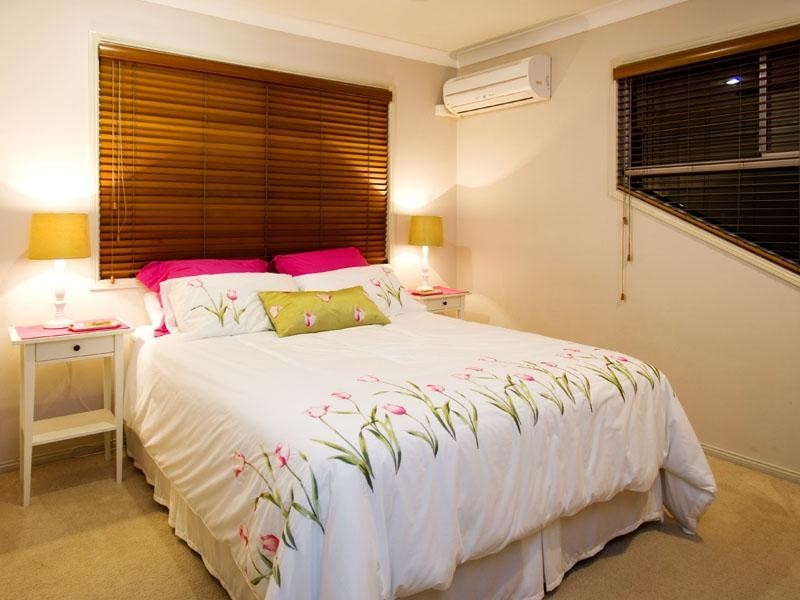 38 Amersham Crescent, Carindale QLD 4152