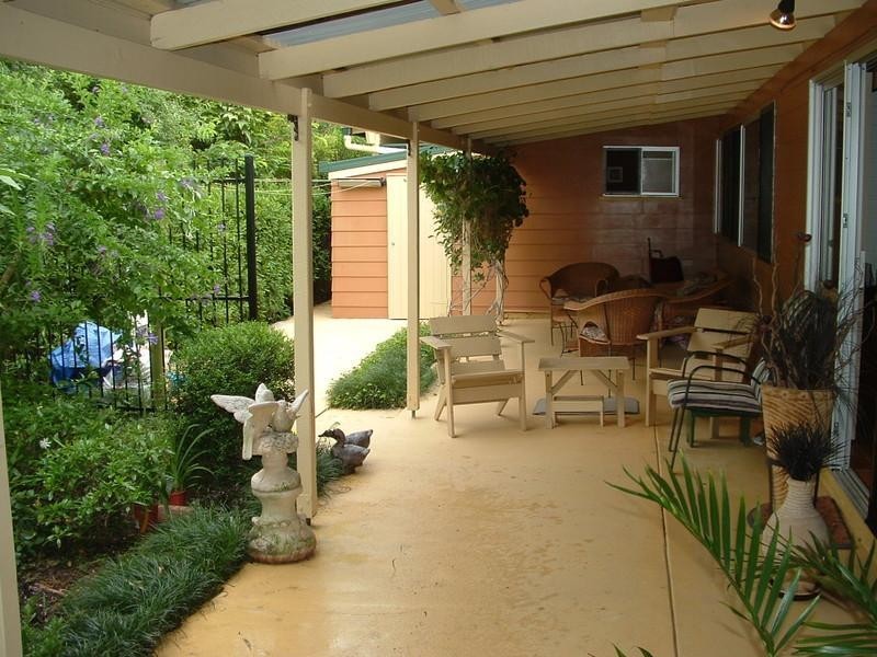 22 David Road, Holland Park QLD 4121