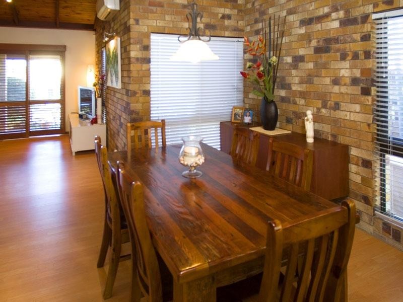 38 Naretha Street, Carindale QLD 4152